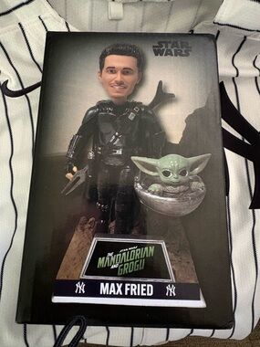 Star Wars The Mandalorian MAX FRIED Yankees Bobble head-New in Box